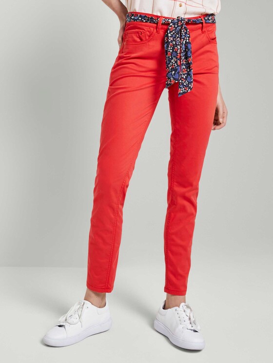 Alexa Slim Jeans mit Bindegürtel - Frauen - shiny crimson red Alexa Slim Jeans mit Bindegürtel - Frauen - shiny crimson red - 1 - TOM TAILOR