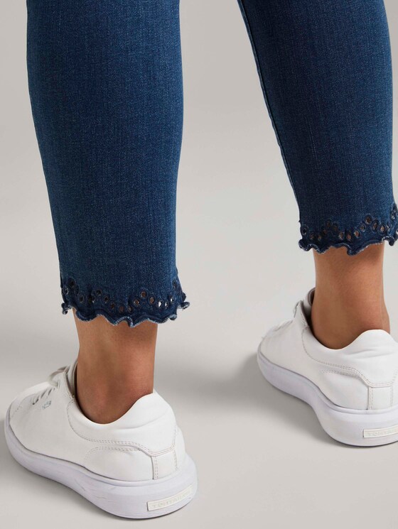 Skinny Jeans mit Spitzendetails - Frauen - random bleached blue denim Skinny Jeans mit Spitzendetails - Frauen - random bleached blue denim - 10 - My True Me