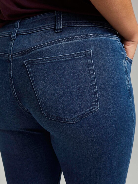 Skinny Jeans mit Spitzendetails - Frauen - random bleached blue denim Skinny Jeans mit Spitzendetails - Frauen - random bleached blue denim - 9 - My True Me