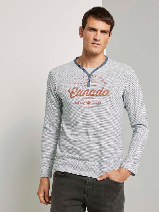 Gestreiftes Henleyshirt mit Print - Männer - light marsmallow stripe Gestreiftes Henleyshirt mit Print - Männer - light marsmallow stripe - 1 - TOM TAILOR