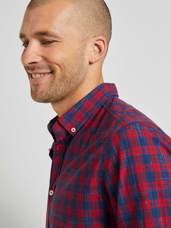 Klassisches Karohemd - Männer - red navy space yarn check Klassisches Karohemd - Männer - red navy space yarn check - 9 - TOM TAILOR