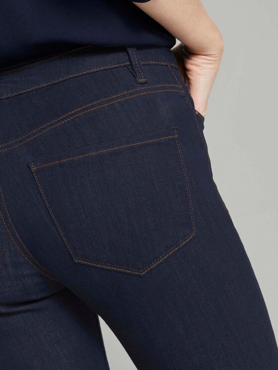 Kate Slim Jeans - Frauen - Clean Rinsed Blue Denim Kate Slim Jeans - Frauen - Clean Rinsed Blue Denim - 9 - TOM TAILOR
