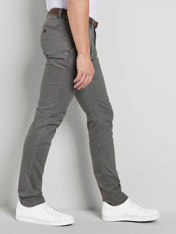 Gemusterte Chino Hose mit Gürtel - Männer - grey navy minimal design Gemusterte Chino Hose mit Gürtel - Männer - grey navy minimal design - 11 - TOM TAILOR