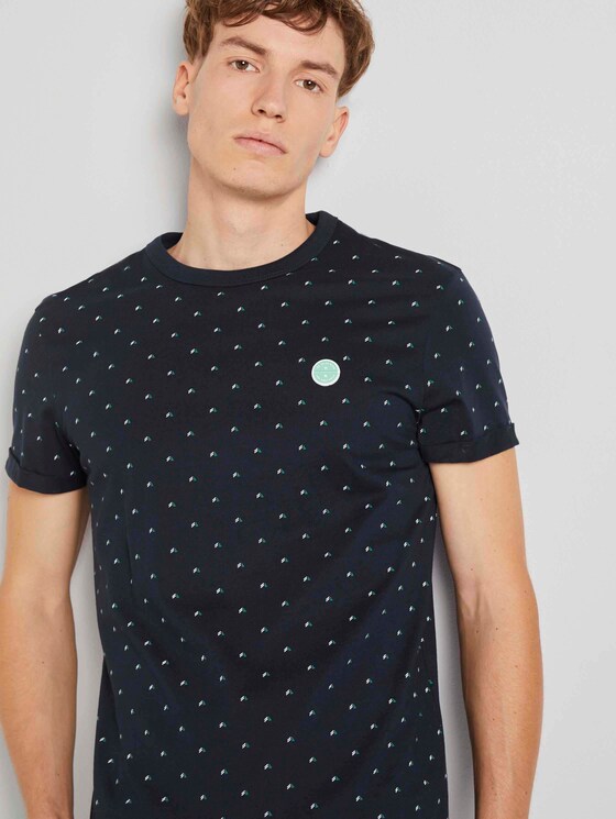 Gemustertes T-Shirt - Männer - navy triangle stripe print Gemustertes T-Shirt - Männer - navy triangle stripe print - 9 - TOM TAILOR Denim
