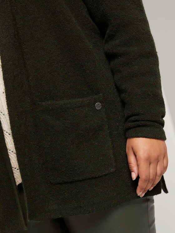 Curvy - Boucle Cardigan mit Taschen - Frauen - Dark Rosin Green Curvy - Boucle Cardigan mit Taschen - Frauen - Dark Rosin Green - 9 - My True Me