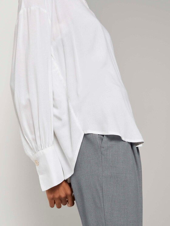 Lockere Bluse mit Ballonärmeln - Frauen - Whisper White Lockere Bluse mit Ballonärmeln - Frauen - Whisper White - 9 - Mine to five