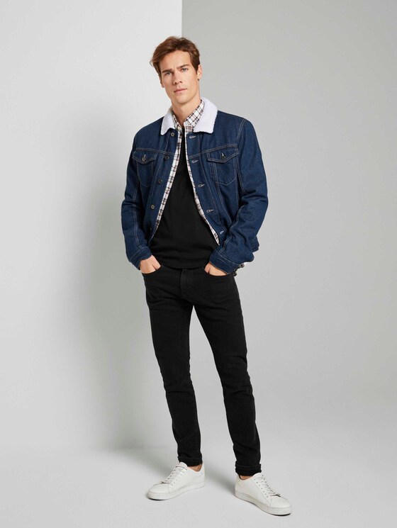 Basic Shirt mit V-Ausschnitt - Männer - Black Basic Shirt mit V-Ausschnitt - Männer - Black - 3 - TOM TAILOR