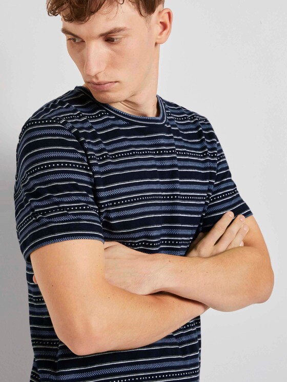 T-Shirt mit Streifenmuster - Männer - navy stripe mix jacquard T-Shirt mit Streifenmuster - Männer - navy stripe mix jacquard - 9 - TOM TAILOR Denim