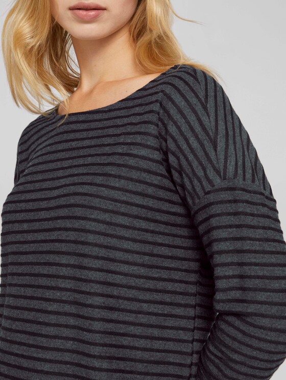 Gestreiftes Shirt mit Schleifendetail - Frauen - black structure stripe Gestreiftes Shirt mit Schleifendetail - Frauen - black structure stripe - 9 - TOM TAILOR Denim