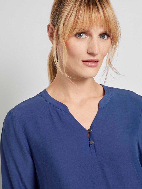 Basic Bluse mit Knopfdetails - Frauen - deep ultramarine blue Basic Bluse mit Knopfdetails - Frauen - deep ultramarine blue - 9 - TOM TAILOR