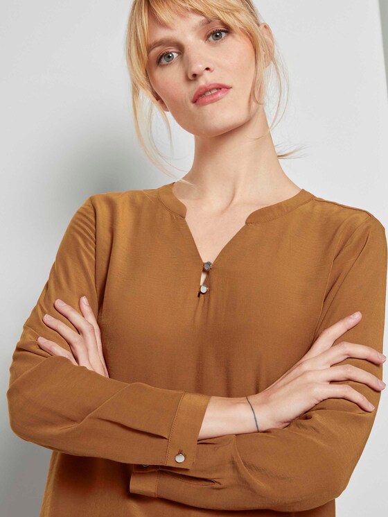 Basic Bluse mit Knopfdetails - Frauen - tawny brown Basic Bluse mit Knopfdetails - Frauen - tawny brown - 9 - TOM TAILOR