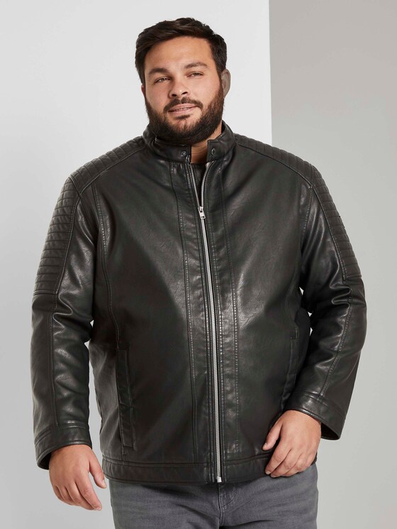 Bikerjacke mit Stehkragen aus Lederimitat - Männer - Black Bikerjacke mit Stehkragen aus Lederimitat - Männer - Black - 1 - Men Plus
