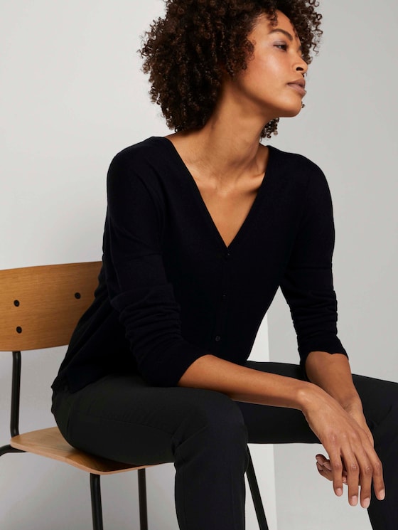 Loose Fit Cardigan aus Merinowolle - Frauen - Deep Black Loose Fit Cardigan aus Merinowolle - Frauen - Deep Black - 5 - Mine to five