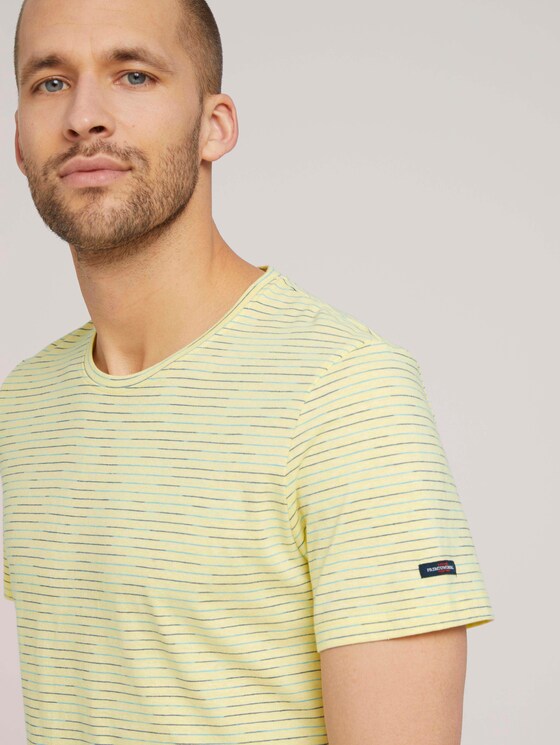 T-Shirt mit Streifenmuster - Männer - pale yellow white melange T-Shirt mit Streifenmuster - Männer - pale yellow white melange - 9 - TOM TAILOR
