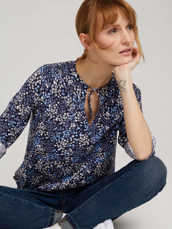 Bedrukte blouse met LENZINGTM ECOVEROTM - Vrouwen - navy multicolor flower design Bedrukte blouse met LENZINGTM ECOVEROTM - Vrouwen - navy multicolor flower design - 9 - TOM TAILOR