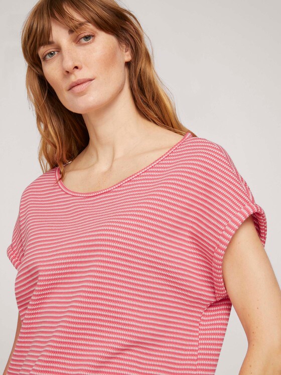 Strukturiertes T-Shirt mit Bio-Baumwolle - Frauen - peach navy popcorn structure Strukturiertes T-Shirt mit Bio-Baumwolle - Frauen - peach navy popcorn structure - 9 - TOM TAILOR