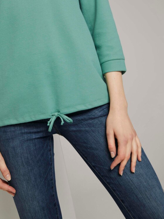 Strukturiertes Shirt mit Tunnelzug - Frauen - soft leaf green Strukturiertes Shirt mit Tunnelzug - Frauen - soft leaf green - 10 - TOM TAILOR