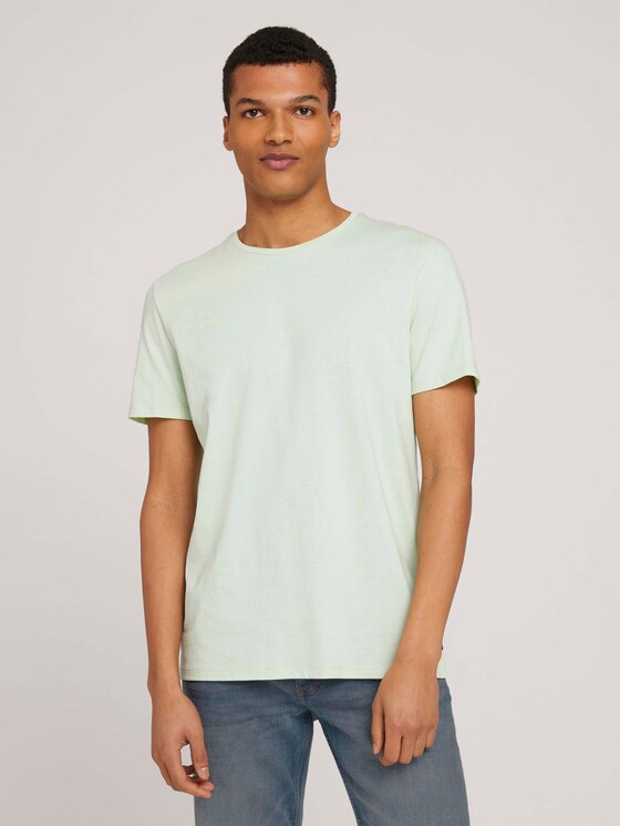Basic T-Shirt mit Bio-Baumwolle - Männer - smooth green Basic T-Shirt mit Bio-Baumwolle - Männer - smooth green - 1 - TOM TAILOR Denim