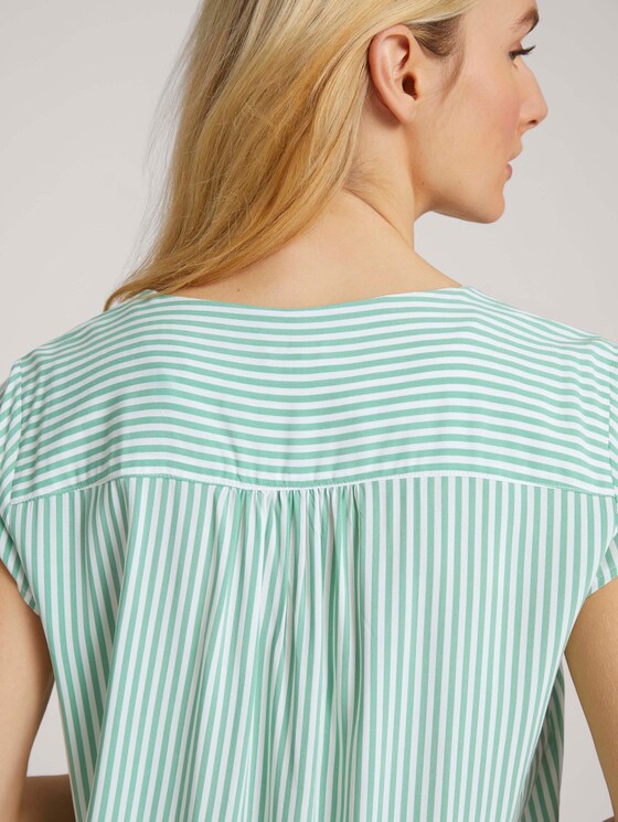 Gemusterte Bluse mit LENZING™ ECOVERO™ - Frauen - green white vertical stripe Gemusterte Bluse mit LENZING™ ECOVERO™ - Frauen - green white vertical stripe - 10 - TOM TAILOR