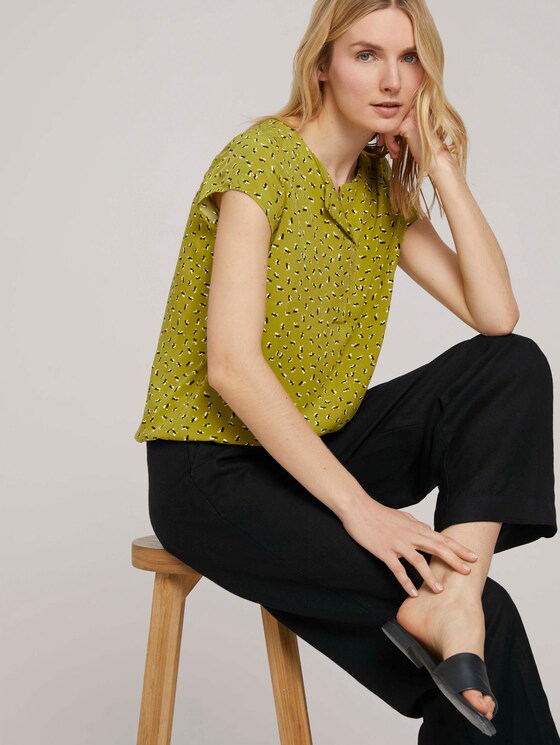 Gemusterte Bluse mit LENZING™ ECOVERO™ - Frauen - green geometrical design Gemusterte Bluse mit LENZING™ ECOVERO™ - Frauen - green geometrical design - 5 - TOM TAILOR