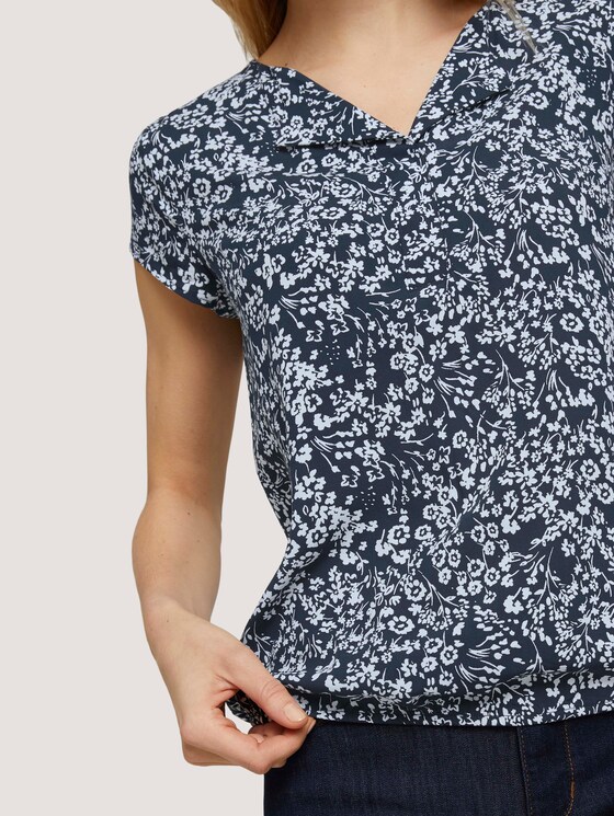 Gemusterte Bluse mit LENZING™ ECOVERO™ - Frauen - navy offwhite flower design Gemusterte Bluse mit LENZING™ ECOVERO™ - Frauen - navy offwhite flower design - 9 - TOM TAILOR
