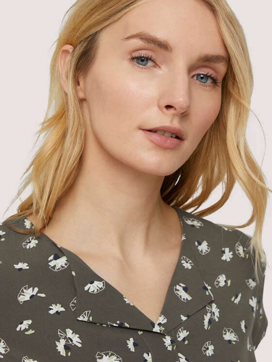 Gemusterte Bluse mit LENZING™ ECOVERO™ - Frauen - khaki small floral design Gemusterte Bluse mit LENZING™ ECOVERO™ - Frauen - khaki small floral design - 9 - TOM TAILOR