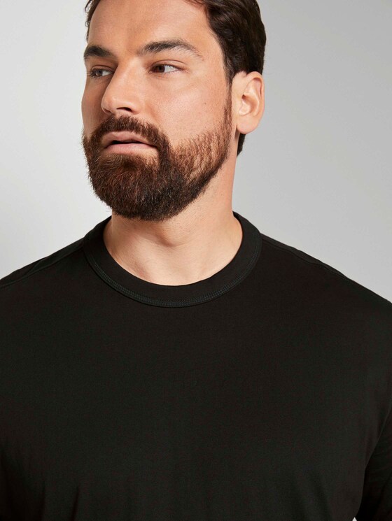 Basic T-Shirt - Männer - Black Basic T-Shirt - Männer - Black - 10 - Men Plus