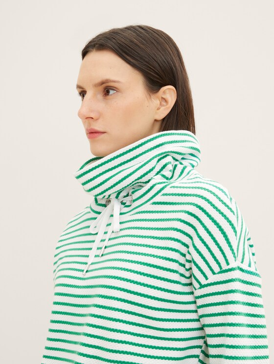 Strukturiertes Sweatshirt mit Rollkragen