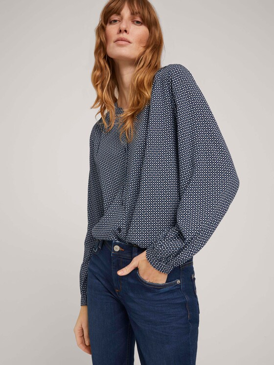 gemusterte Bluse mit LENZING™ ECOVERO™ und Knopfleiste - Frauen - navy geometrical design gemusterte Bluse mit LENZING™ ECOVERO™ und Knopfleiste - Frauen - navy geometrical design - 5 - TOM TAILOR