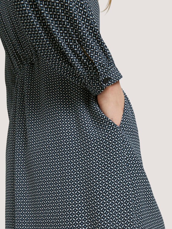 Gemustertes Blusenkleid - Frauen - navy geometrical design Gemustertes Blusenkleid - Frauen - navy geometrical design - 9 - TOM TAILOR