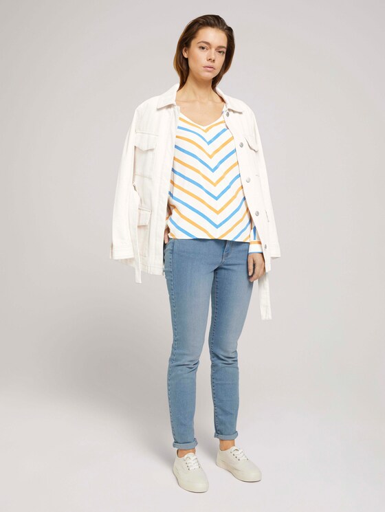 V-Ausschnitt Bluse mit LENZING™ ECOVERO™ - Frauen - beige geometrical design V-Ausschnitt Bluse mit LENZING™ ECOVERO™ - Frauen - beige geometrical design - 3 - TOM TAILOR Denim
