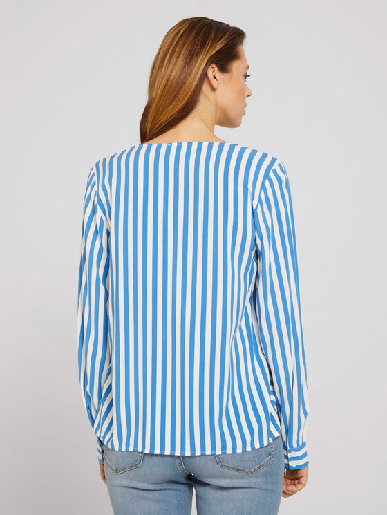 V-Ausschnitt Bluse mit LENZING™ ECOVERO™ - Frauen - mid blue white stripe V-Ausschnitt Bluse mit LENZING™ ECOVERO™ - Frauen - mid blue white stripe - 2 - TOM TAILOR Denim