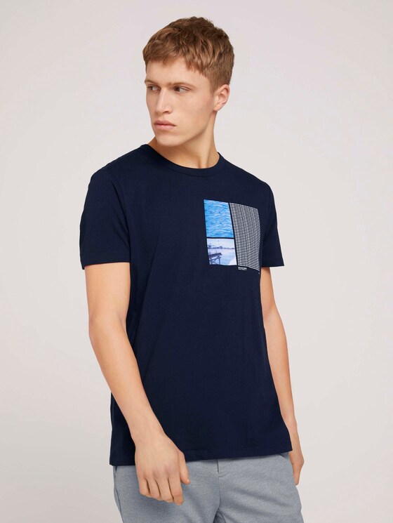 Fotoprint T-Shirt mit Bio-Baumwolle - Männer - Sky Captain Blue Fotoprint T-Shirt mit Bio-Baumwolle - Männer - Sky Captain Blue - 1 - TOM TAILOR Denim
