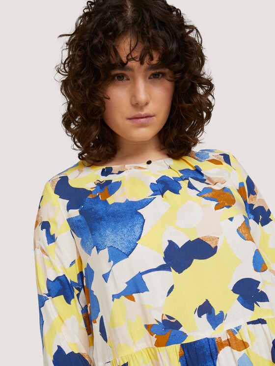 Blusenkleid mit Faltendetails - Frauen - big floral pattern Blusenkleid mit Faltendetails - Frauen - big floral pattern - 9 - My True Me