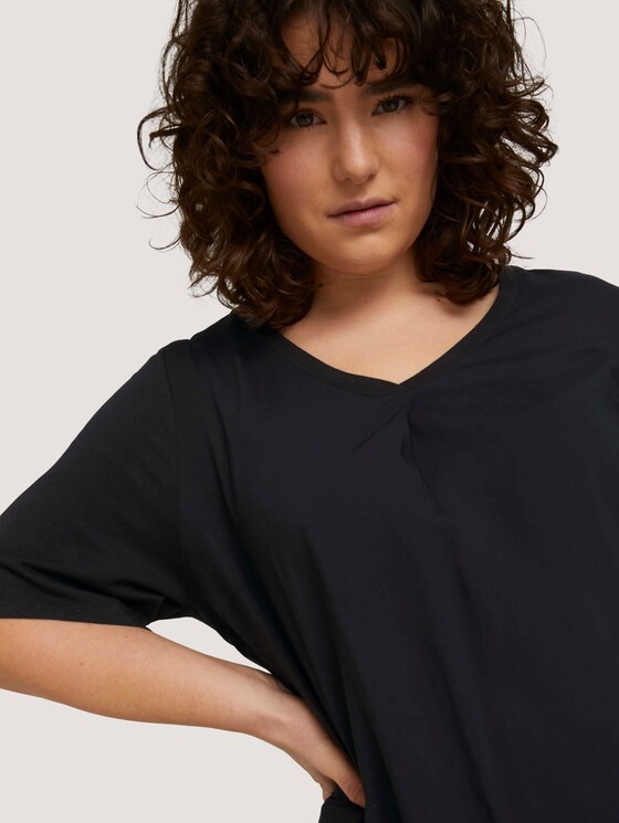 T-Shirt mit V-Ausschnitt - Frauen - deep black T-Shirt mit V-Ausschnitt - Frauen - deep black - 9 - My True Me