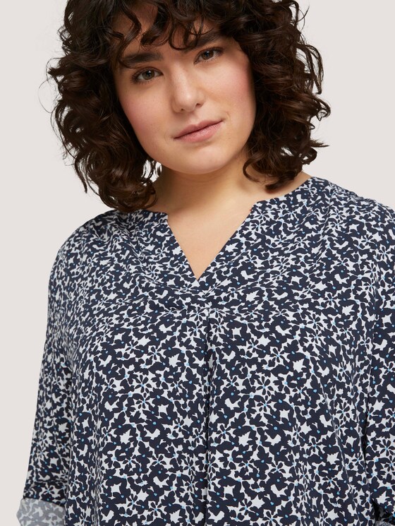 Bluse mit LENZING™ ECOVERO™ und Faltendetail - Frauen - navy flowers and dots Bluse mit LENZING™ ECOVERO™ und Faltendetail - Frauen - navy flowers and dots - 9 - My True Me