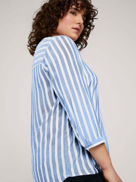 Gestreifte Henleybluse mit LENZING™ ECOVERO™ - Frauen - blue white vertical stripes Gestreifte Henleybluse mit LENZING™ ECOVERO™ - Frauen - blue white vertical stripes - 10 - My True Me