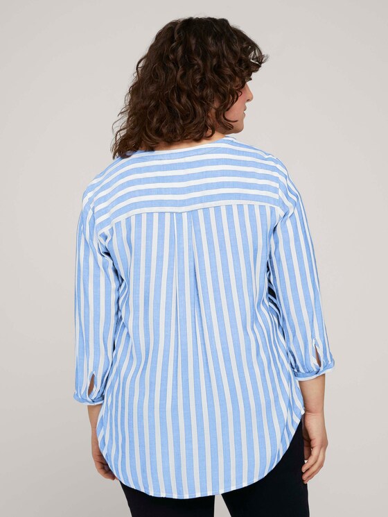 Gestreifte Henleybluse mit LENZING™ ECOVERO™ - Frauen - blue white vertical stripes Gestreifte Henleybluse mit LENZING™ ECOVERO™ - Frauen - blue white vertical stripes - 2 - My True Me