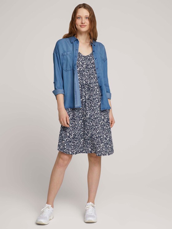 Mini-Kleid mit LENZING™ ECOVERO™ und Rückendetail - Frauen - blue flower print Mini-Kleid mit LENZING™ ECOVERO™ und Rückendetail - Frauen - blue flower print - 3 - TOM TAILOR Denim