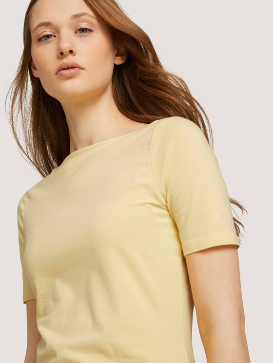 Basic T-Shirt mit Bio-Baumwolle - Frauen - soft yellow Basic T-Shirt mit Bio-Baumwolle - Frauen - soft yellow - 9 - TOM TAILOR Denim