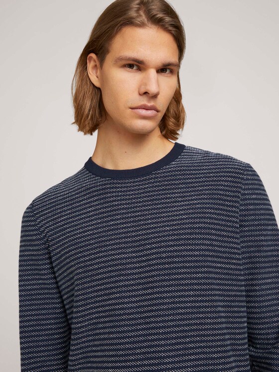 gestreifter Pullover mit Bio-Baumwolle - Männer - navy blue white stripy pattern gestreifter Pullover mit Bio-Baumwolle - Männer - navy blue white stripy pattern - 9 - TOM TAILOR Denim