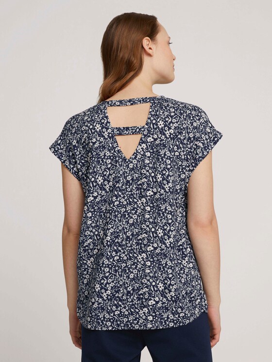 Gemusterte Kurzambluse aus nachhaltiger Viskose - Frauen - blue flower print Gemusterte Kurzambluse aus nachhaltiger Viskose - Frauen - blue flower print - 2 - TOM TAILOR Denim
