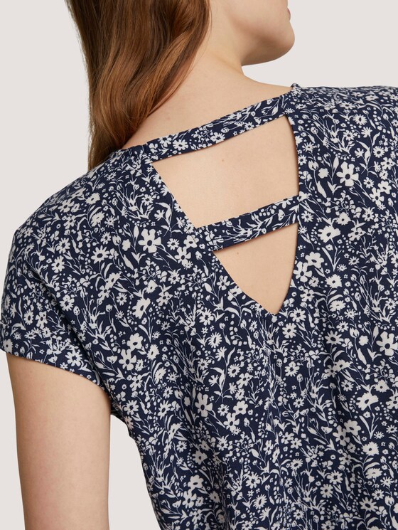 Gemusterte Kurzambluse aus nachhaltiger Viskose - Frauen - blue flower print Gemusterte Kurzambluse aus nachhaltiger Viskose - Frauen - blue flower print - 9 - TOM TAILOR Denim