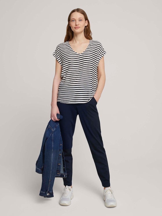 Gemusterte Kurzambluse aus nachhaltiger Viskose - Frauen - navy white stripe Gemusterte Kurzambluse aus nachhaltiger Viskose - Frauen - navy white stripe - 3 - TOM TAILOR Denim