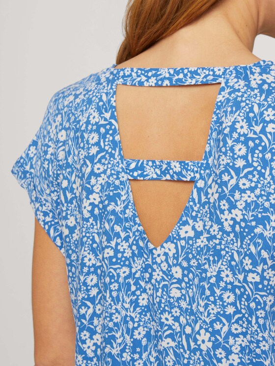Gemusterte Kurzambluse aus nachhaltiger Viskose - Frauen - mid blue flower print Gemusterte Kurzambluse aus nachhaltiger Viskose - Frauen - mid blue flower print - 9 - TOM TAILOR Denim