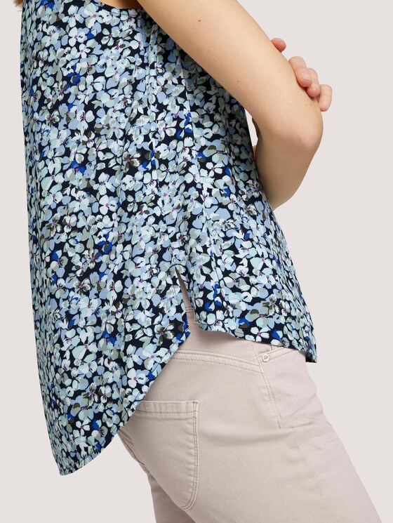 Ärmellose Bluse mit LENZING™ ECOVERO™ im Blumenmuster - Frauen - navy floral design Ärmellose Bluse mit LENZING™ ECOVERO™ im Blumenmuster - Frauen - navy floral design - 9 - TOM TAILOR