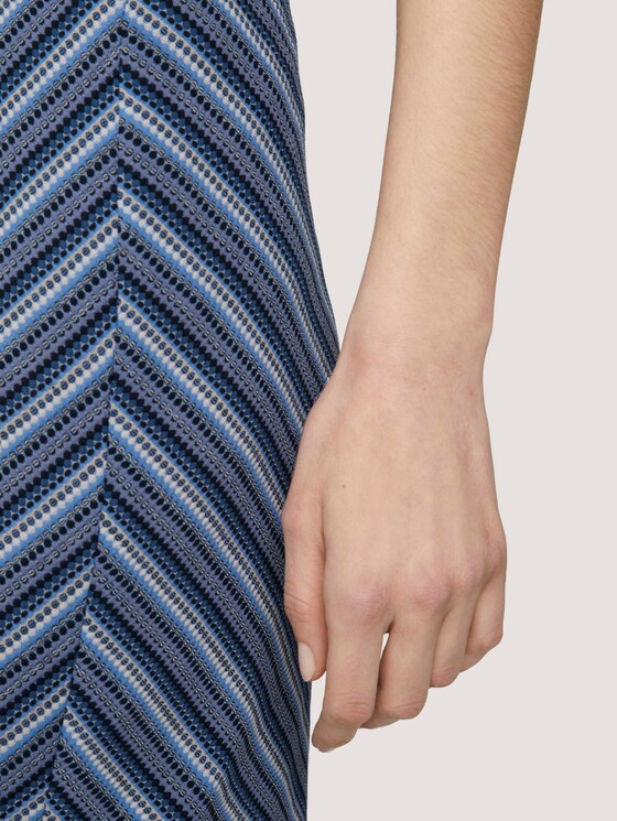 Gestreifter Jerseyrock mit Bio-Baumwolle - Frauen - blue structure design Gestreifter Jerseyrock mit Bio-Baumwolle - Frauen - blue structure design - 10 - TOM TAILOR