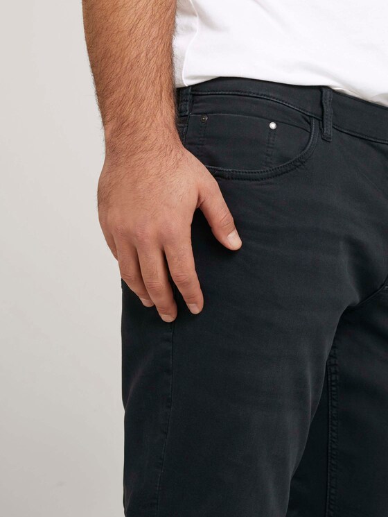 Slim Fit Jeans mit leichter Waschung - Männer - black denim Slim Fit Jeans mit leichter Waschung - Männer - black denim - 10 - Men Plus