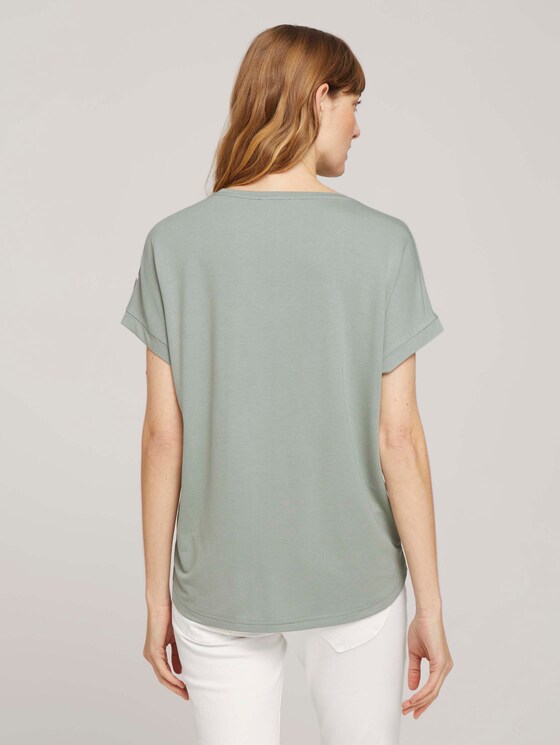 Print T-Shirt mit LENZING™ ECOVERO™ - Frauen - Prairie Grass Green Print T-Shirt mit LENZING™ ECOVERO™ - Frauen - Prairie Grass Green - 2 - TOM TAILOR