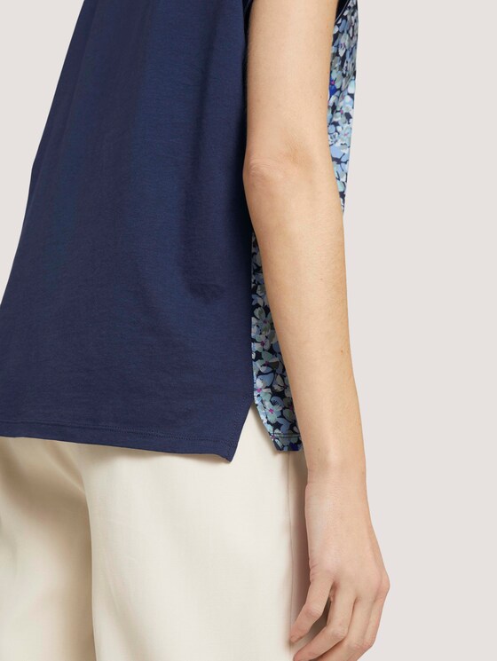 Gemustertes T-Shirt im Materialmix - Frauen - navy floral design Gemustertes T-Shirt im Materialmix - Frauen - navy floral design - 9 - TOM TAILOR
